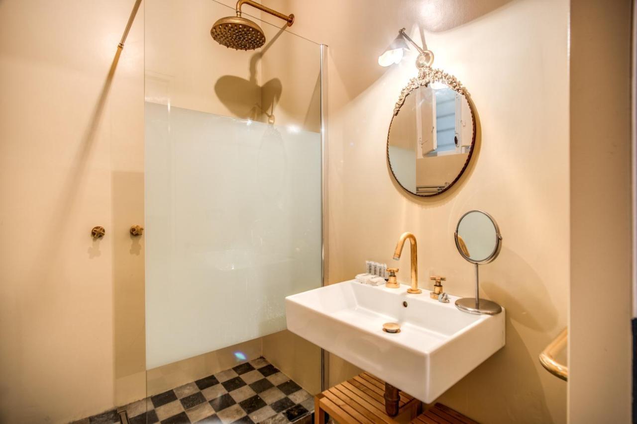 Stylish And Spacious Apartment Next To The Colosseum Rome Exterior photo